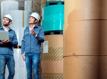 India vs China Manufacturing – 2025 Cost, Quality & Risk Comparison for Global Buyers