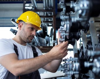 How to Manage a Spare Parts Business for an Industrial OEM?