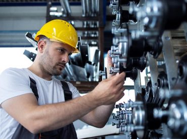 How to Manage a Spare Parts Business for an Industrial OEM?