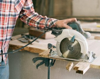 Why Global OEMs Are Choosing India for High-Quality Hand Tool Manufacturing & How Managed Services Ensure Compliance and Growth